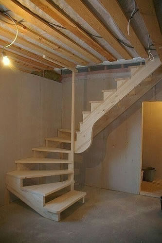 Деревянная лестница в дом фото